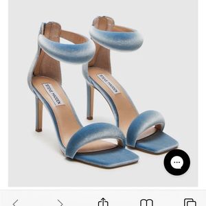 NWT Steve Madden Partay Blue Velvet Heels